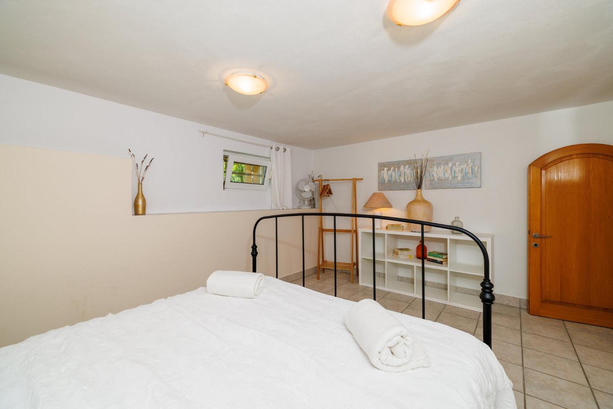 Emaris Apartment Tribalj  Екстериор снимка