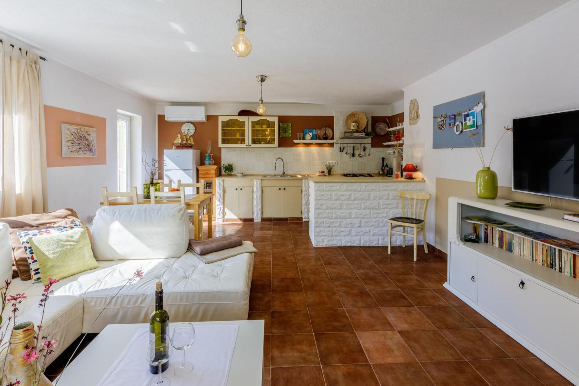 Emaris Apartment Tribalj  Екстериор снимка